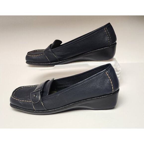 What's What By Aerosoles Low Wedge Slip On Loafer Shoes Color Blue Size 6M - Picture 9 of 11